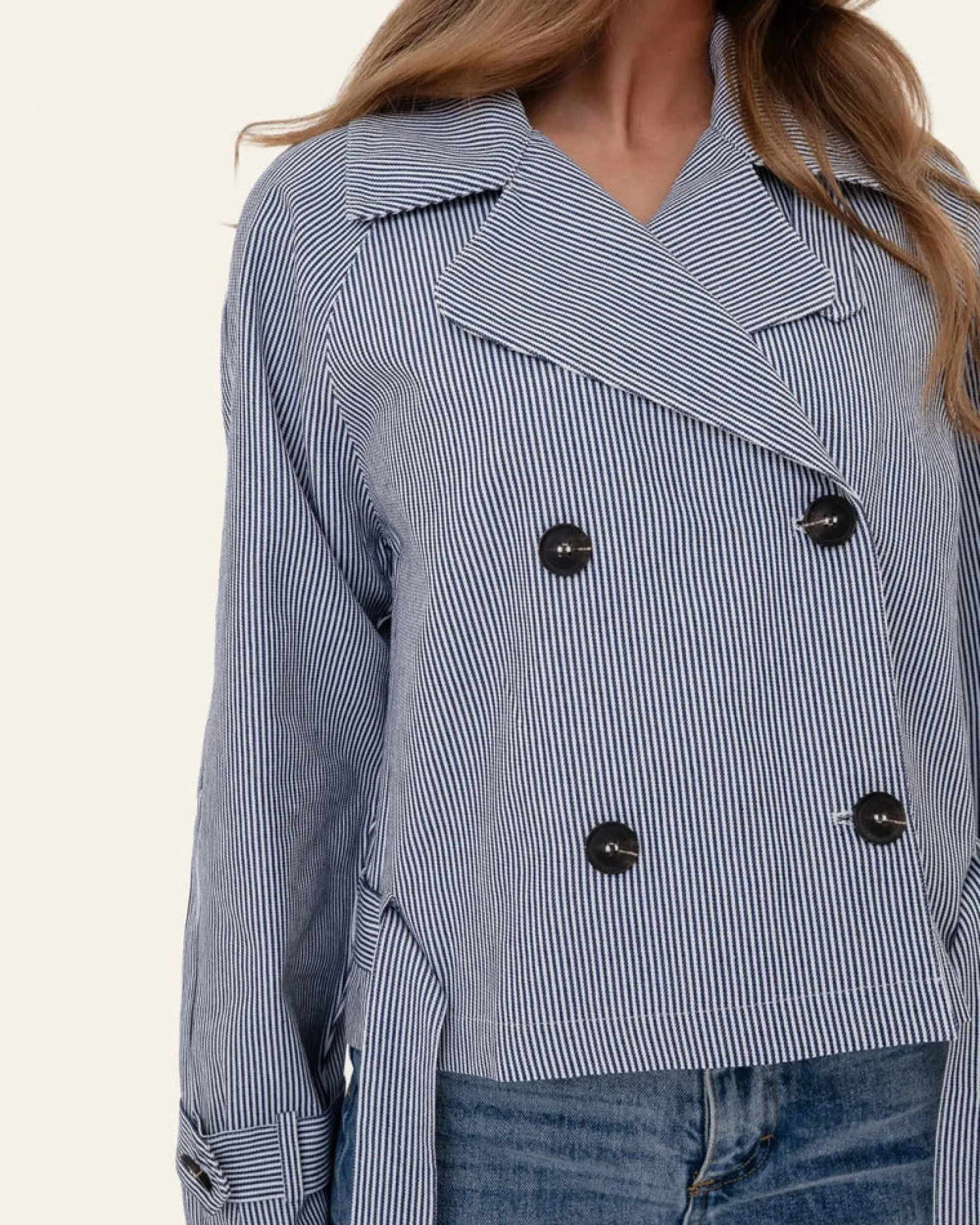 AlmaIC Trenchcoat