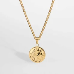 Armor necklace