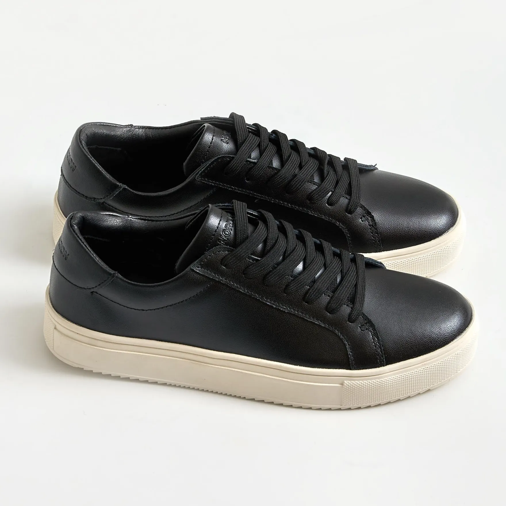 Aron leather sneaker