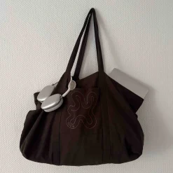 Brown shopper