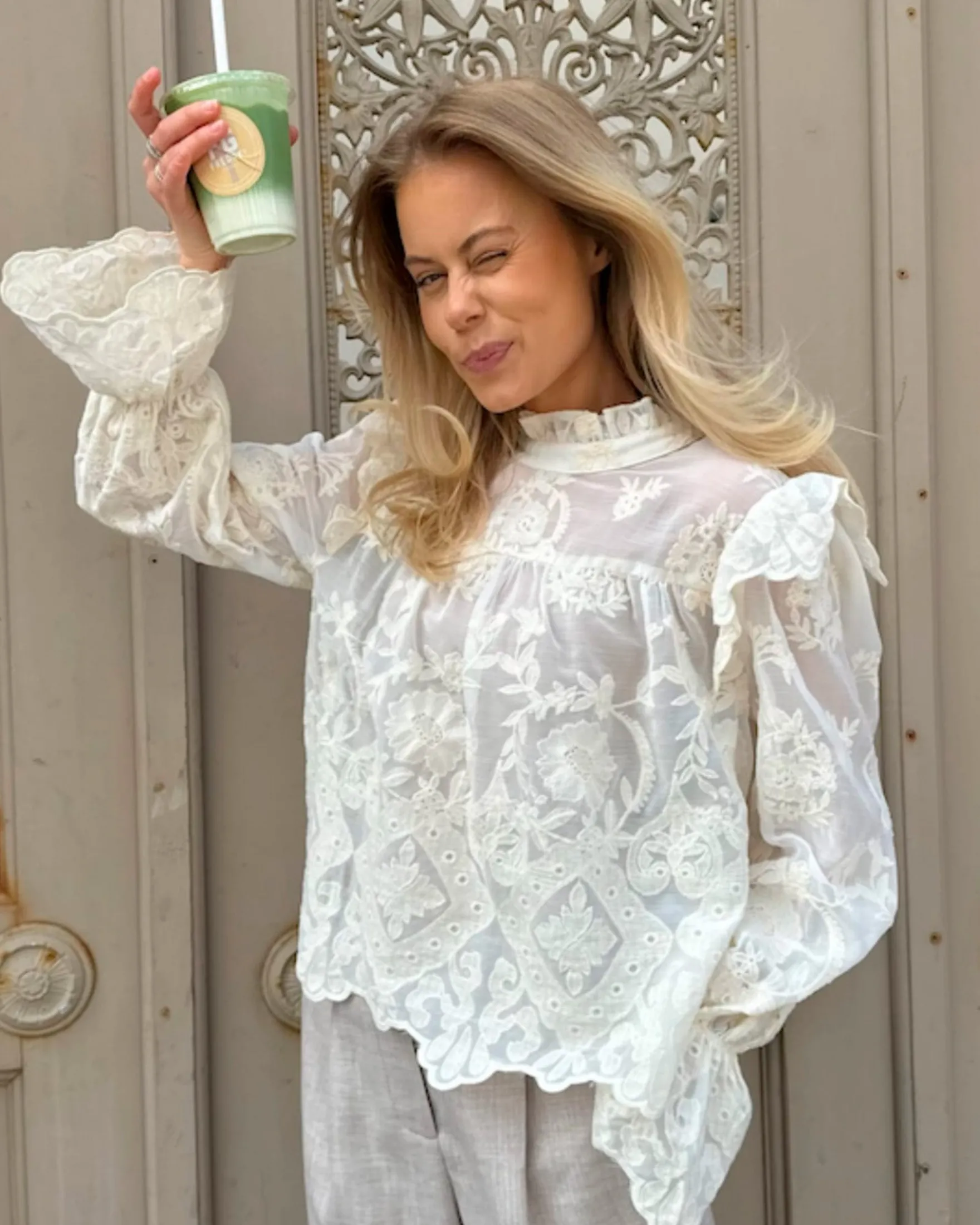 Ellinoric lace shirt