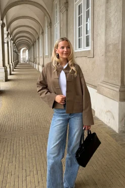 EvaIC Jacket