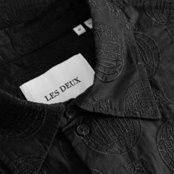 Globe loose ss shirt