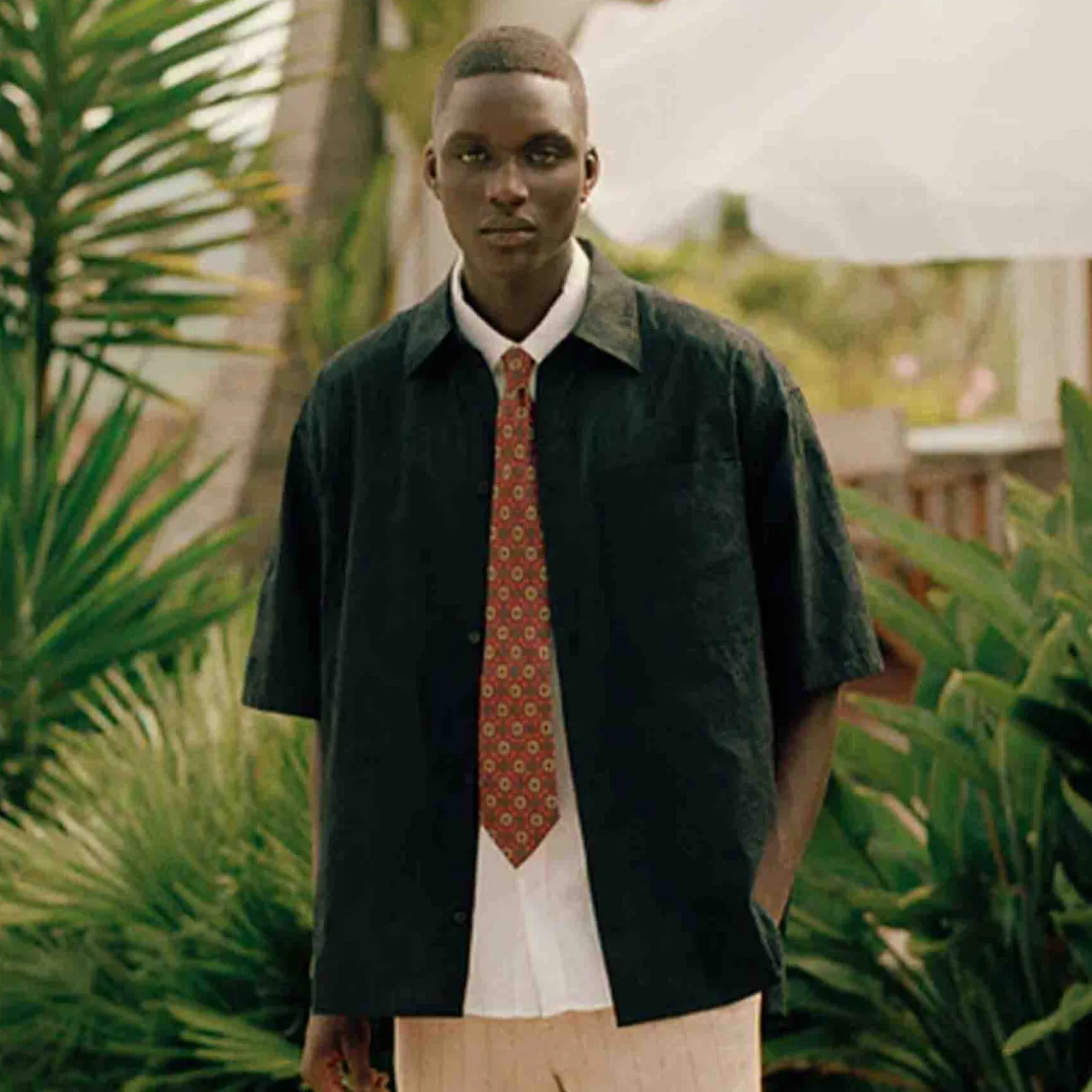 Globe loose ss shirt