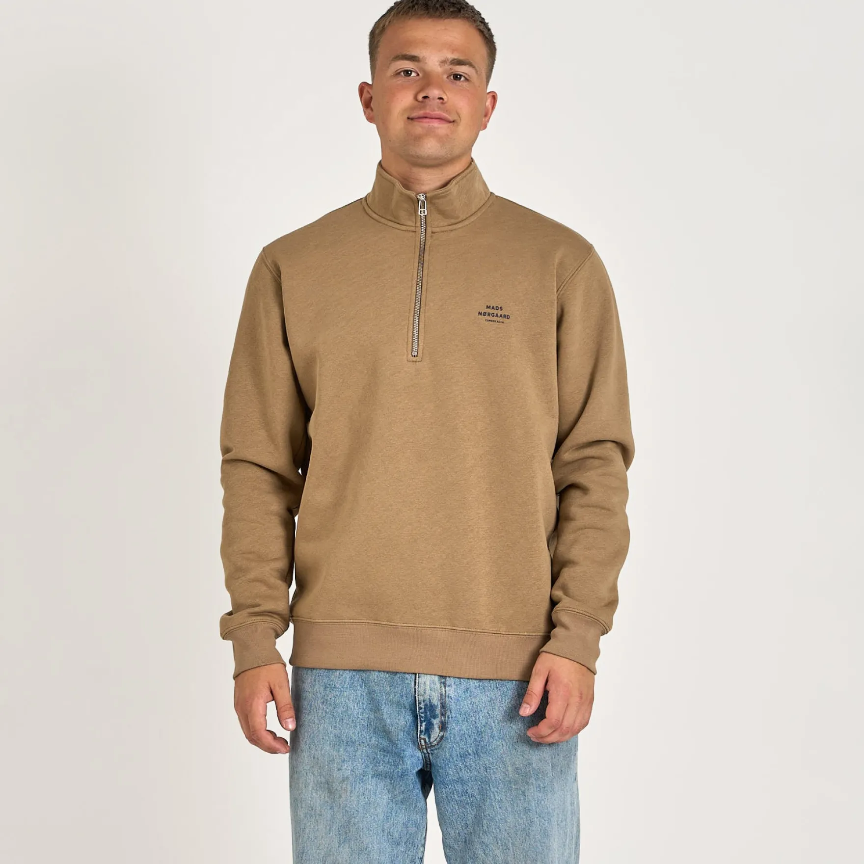 Half zip logo sweat