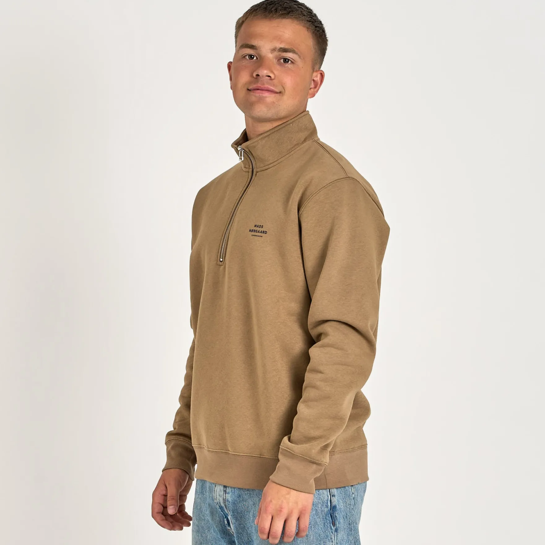Half zip logo sweat