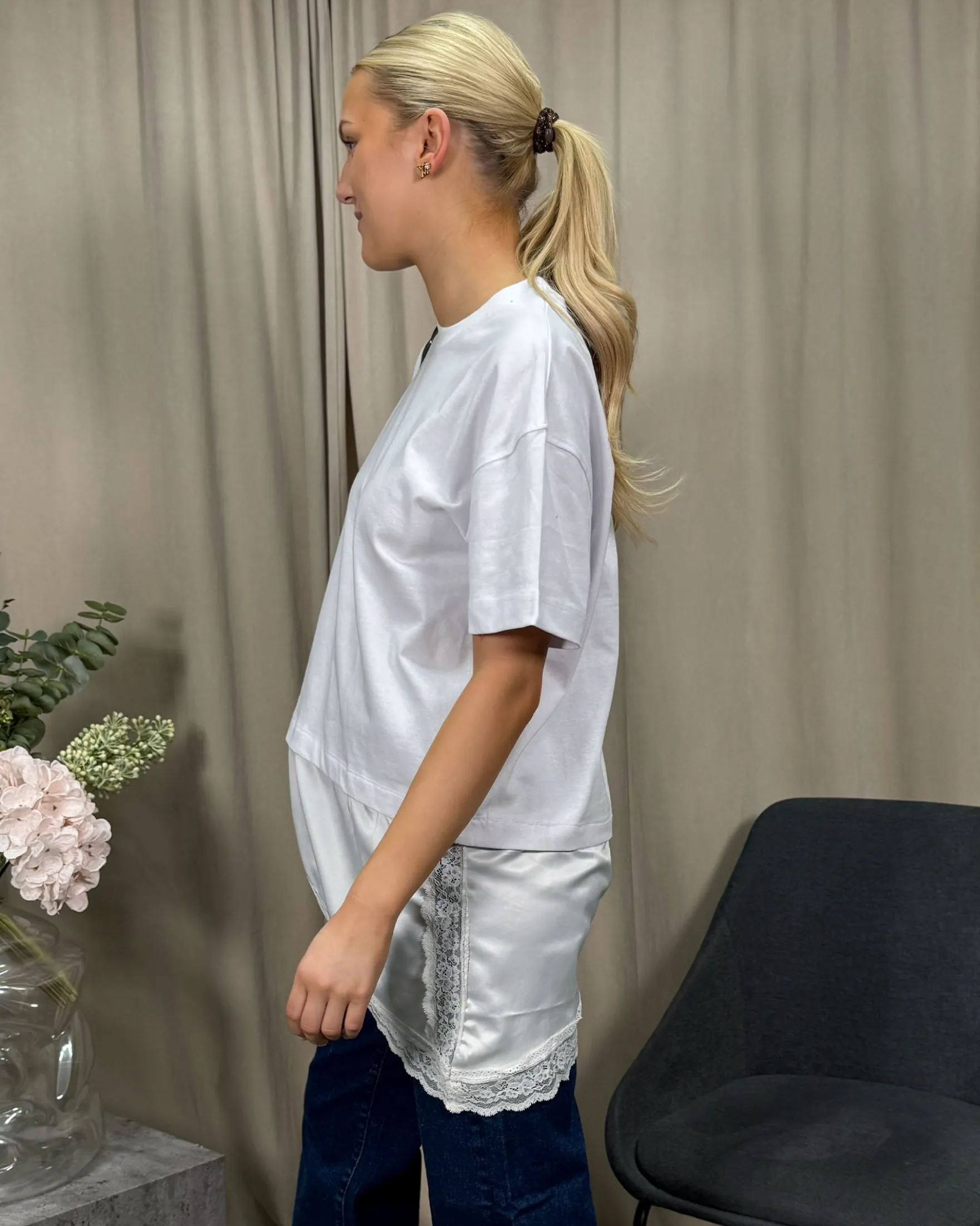 Haliey lace tee