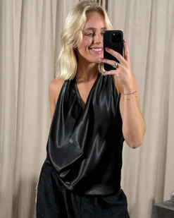 HollyIC Wrap Top