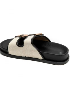 Karo sandal