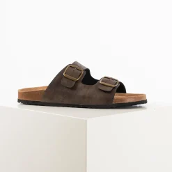 Lakers sandal
