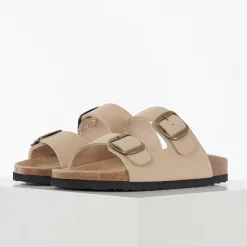 Lakers suede sandal