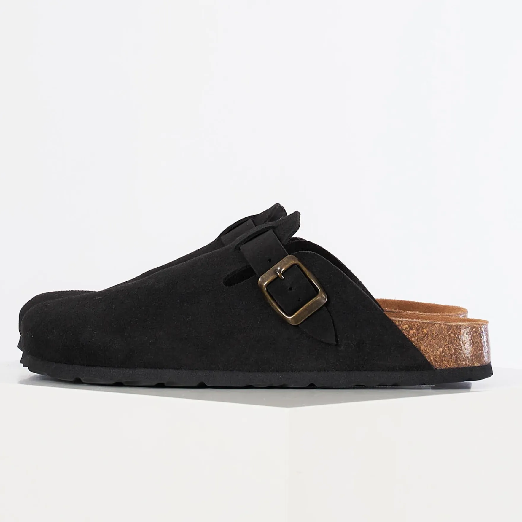 Leonora suede