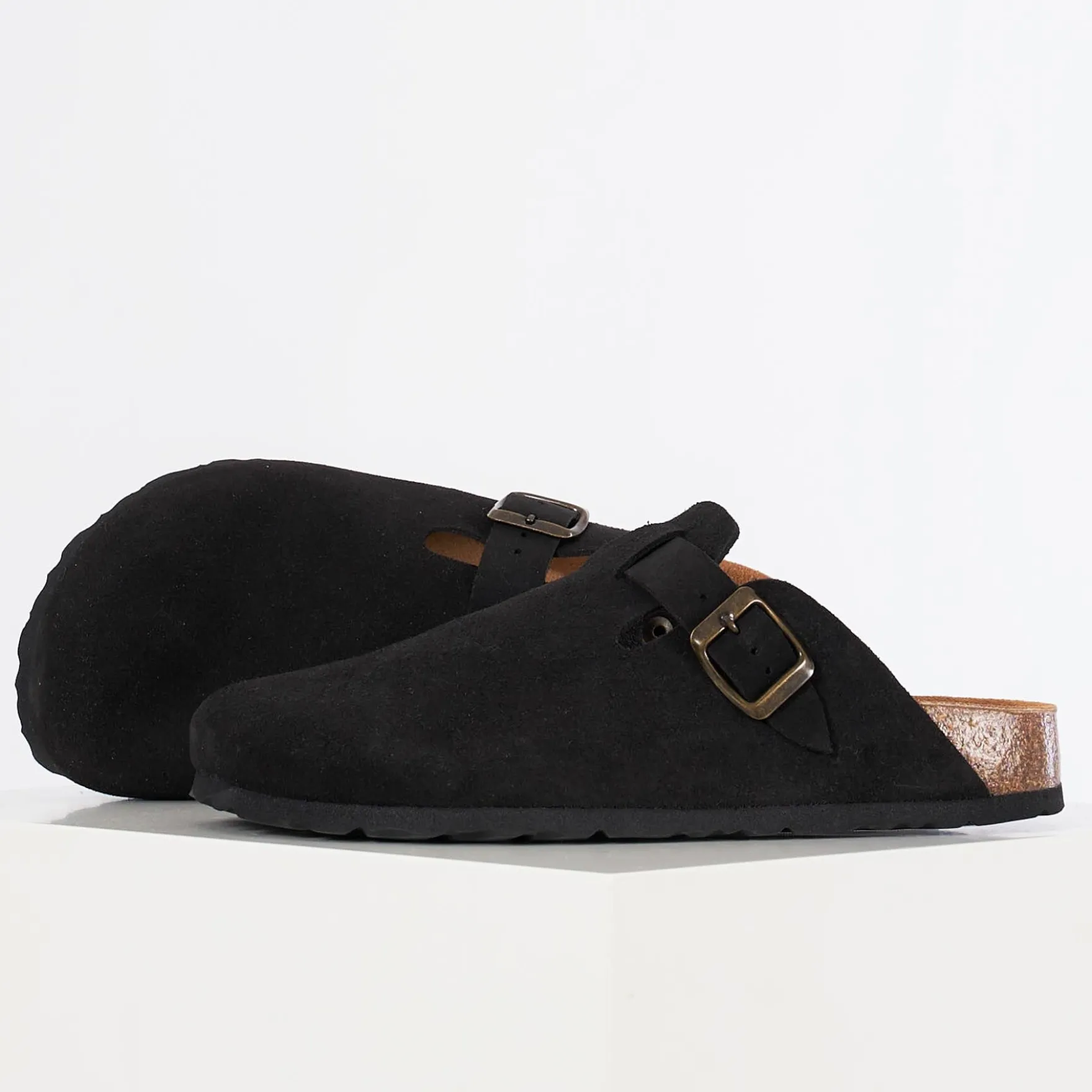 Leonora suede