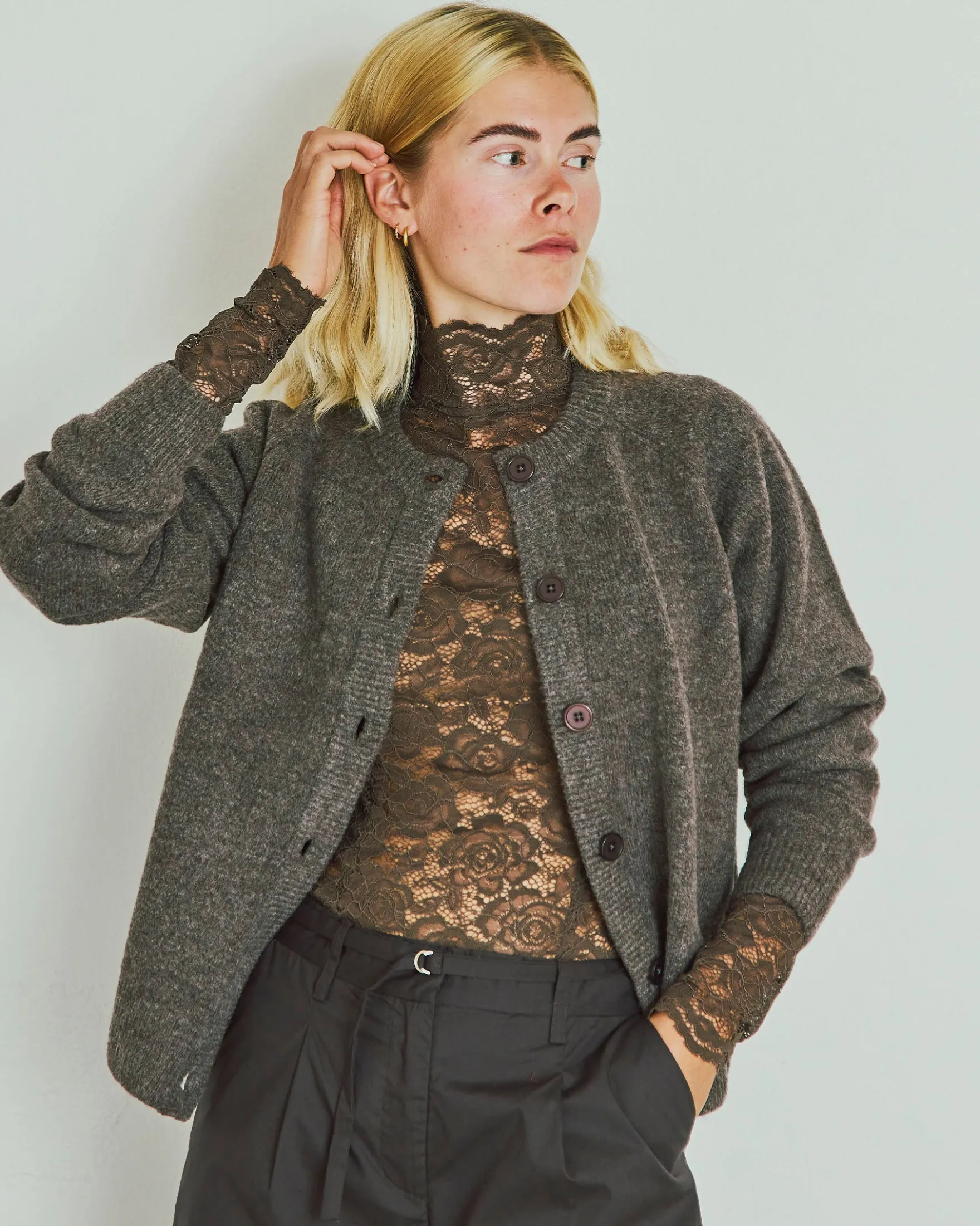 Leslie lace blouse