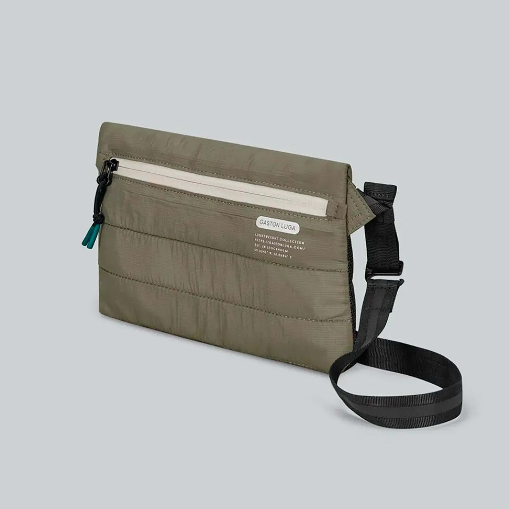 Lightweight bumbag