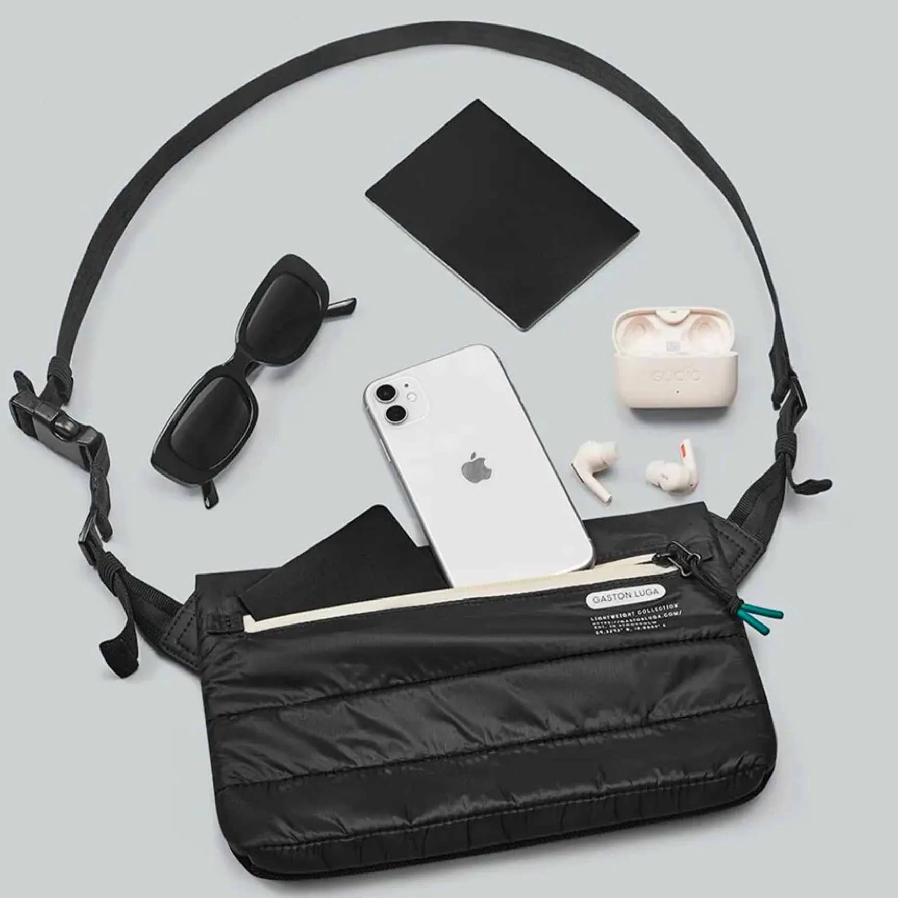 Lightweight bumbag