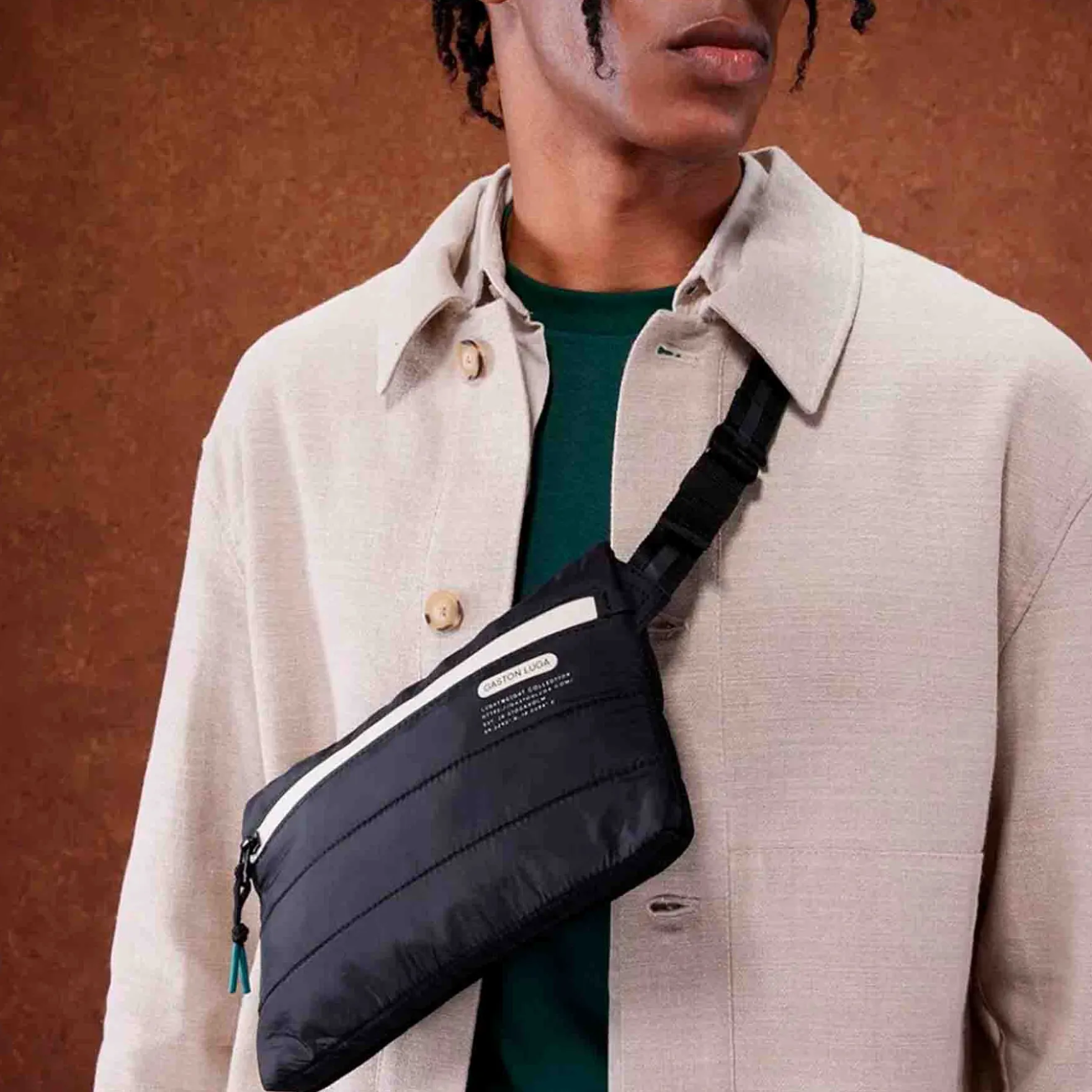 Lightweight bumbag