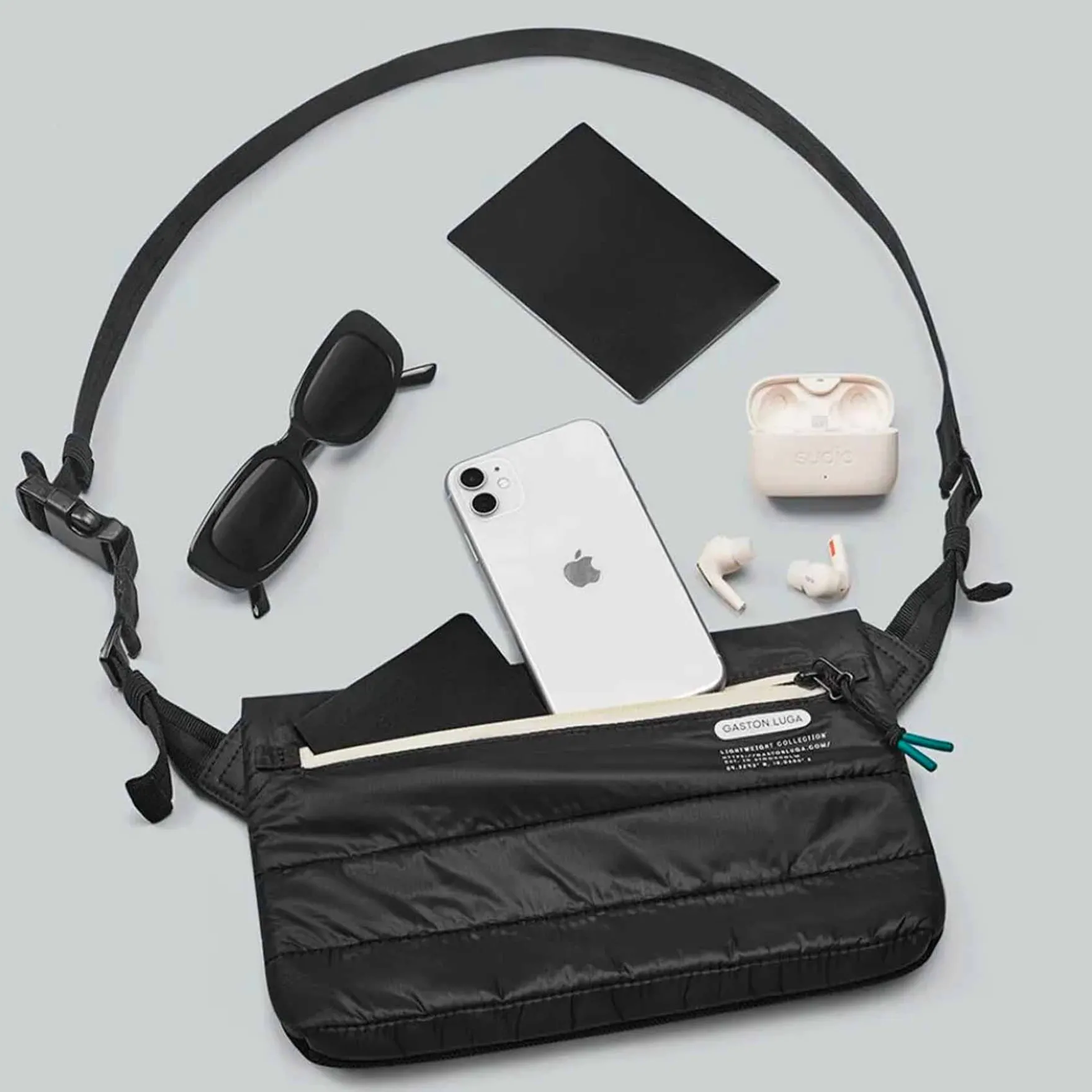 Lightweight bumbag