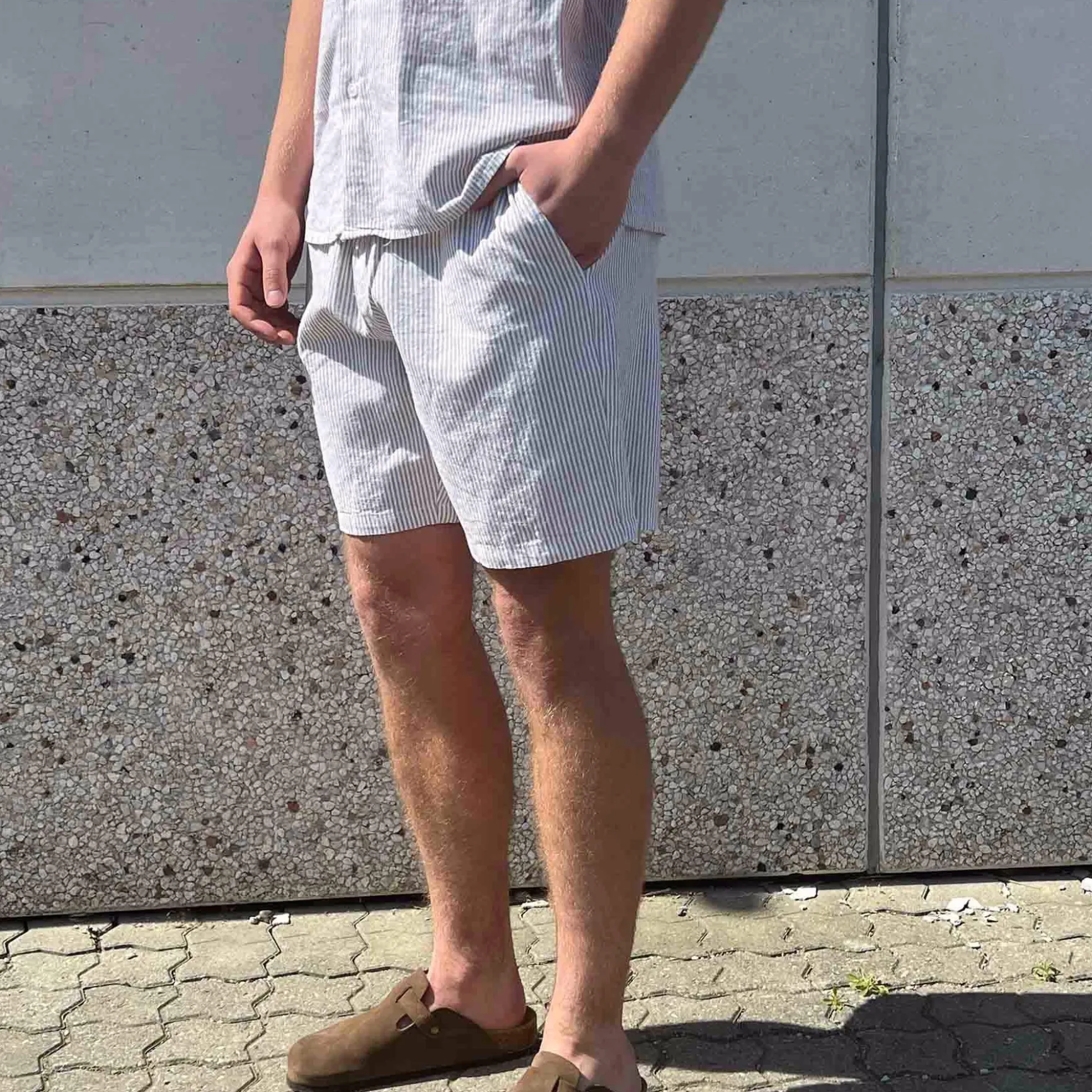 Mario Linen Shorts