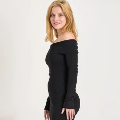 Martina offshoulder