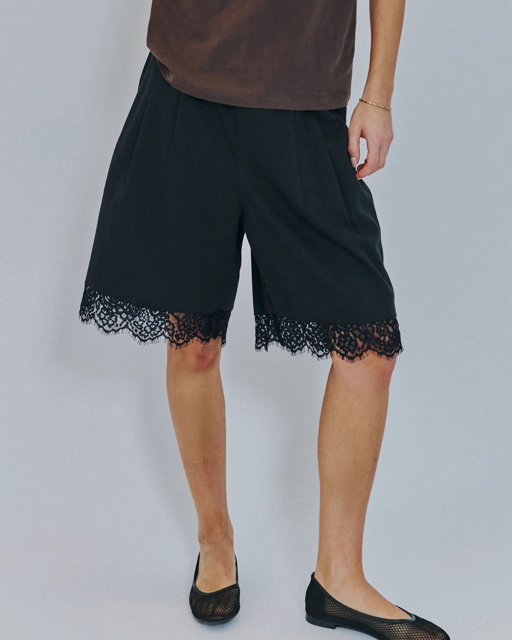 Mille lace shorts