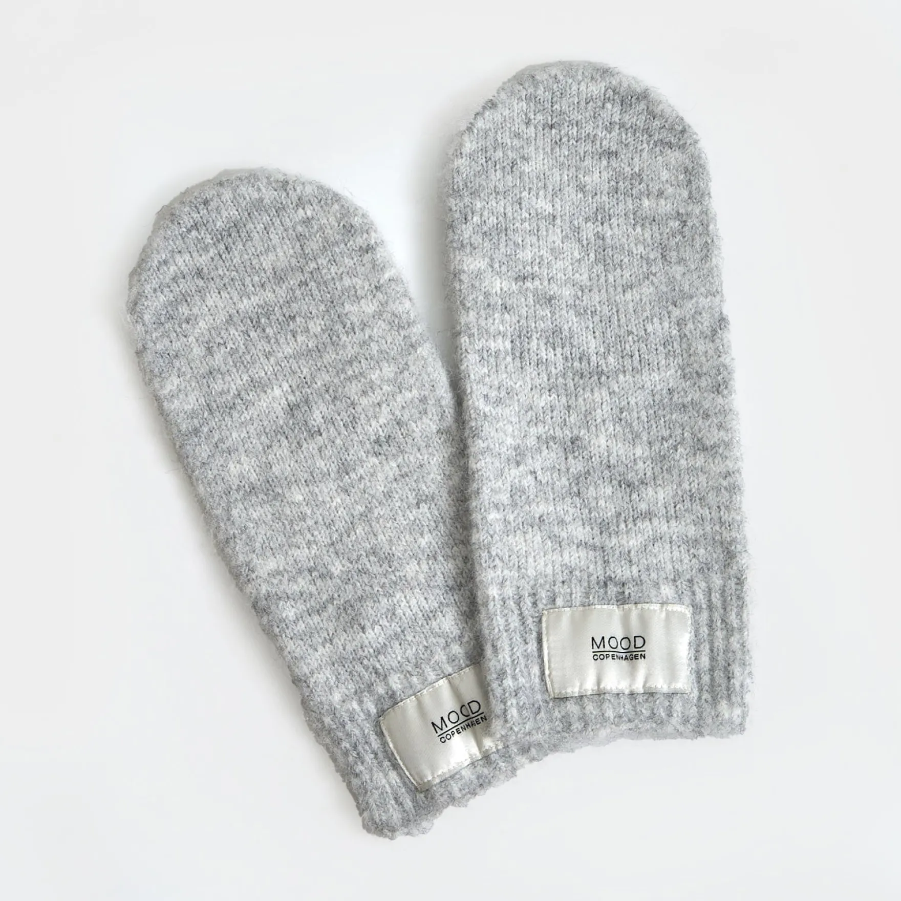 Mondi knit mittens