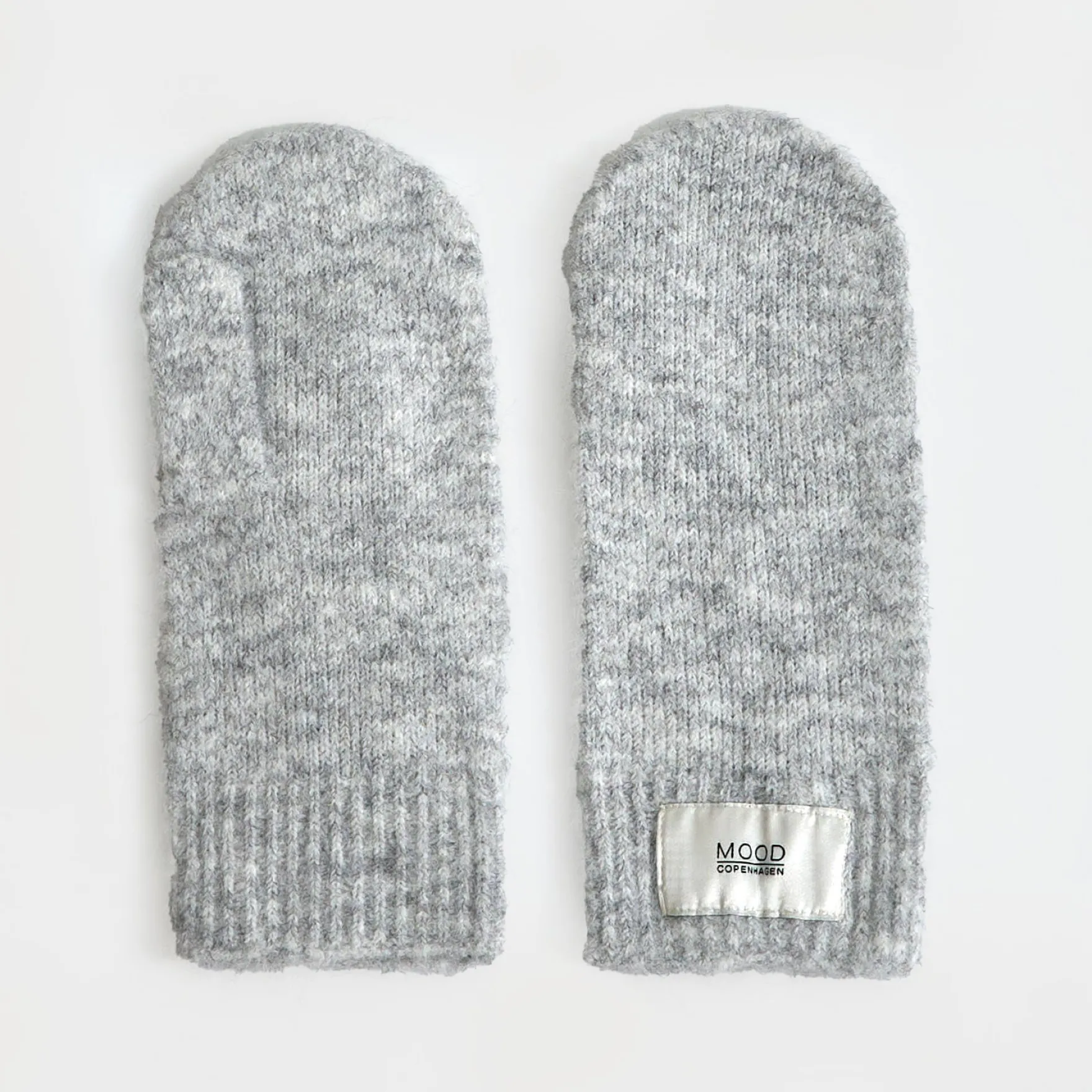 Mondi knit mittens