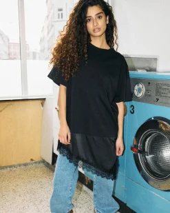 NMFILLA OVERSIZE SATIN LACE TEE