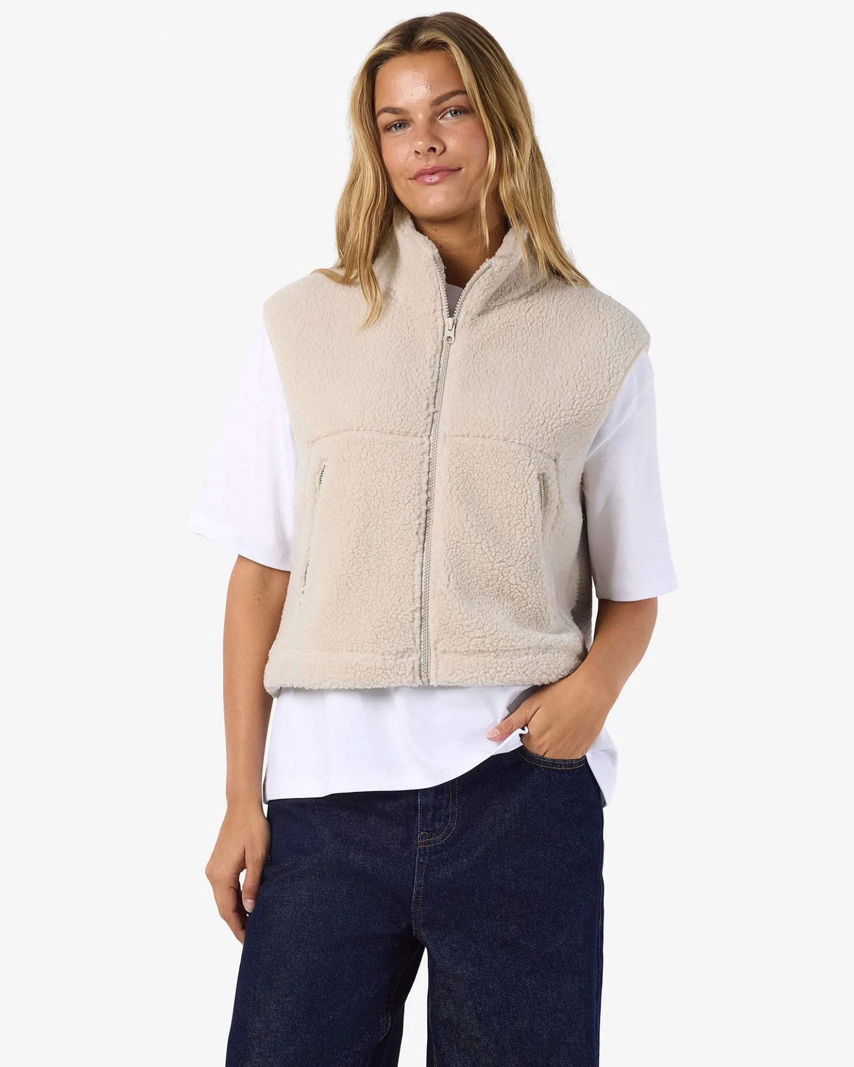 NMMASEY SHORT TEDDY VEST