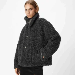 Objoaklyn reverse jacket
