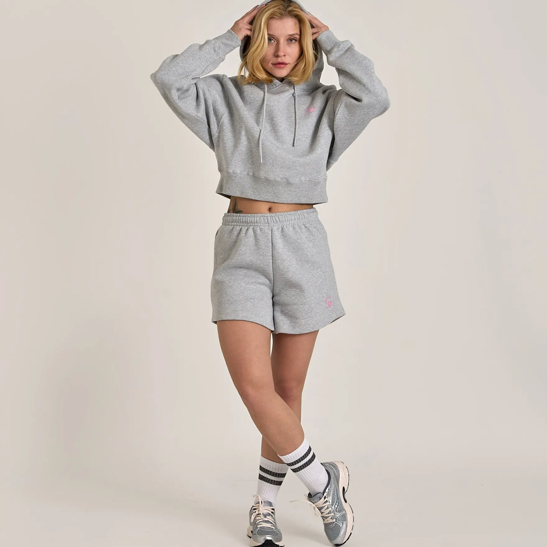 Organic barb shorts