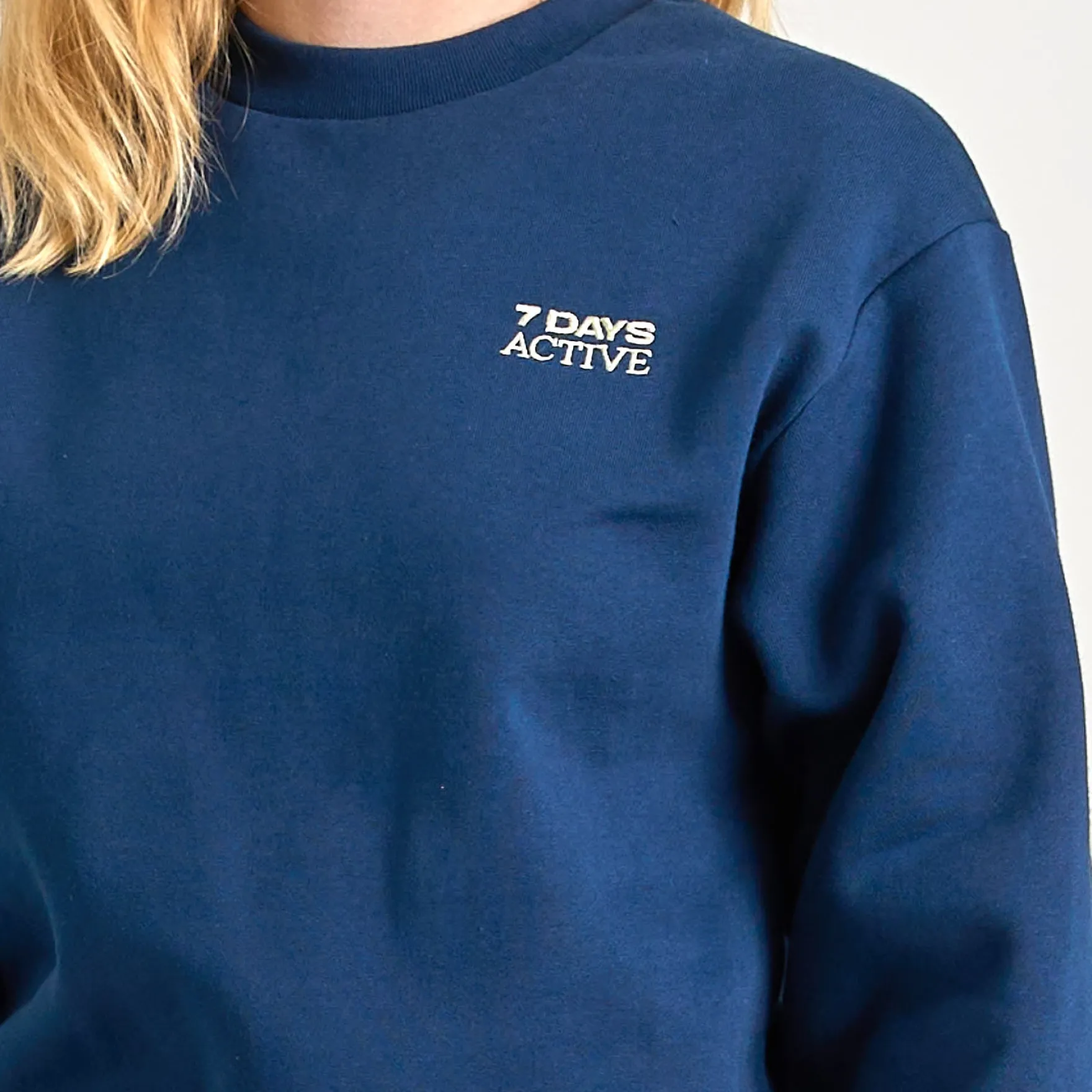 Organic fitted crew