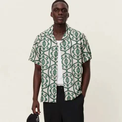 Ornament ss shirt