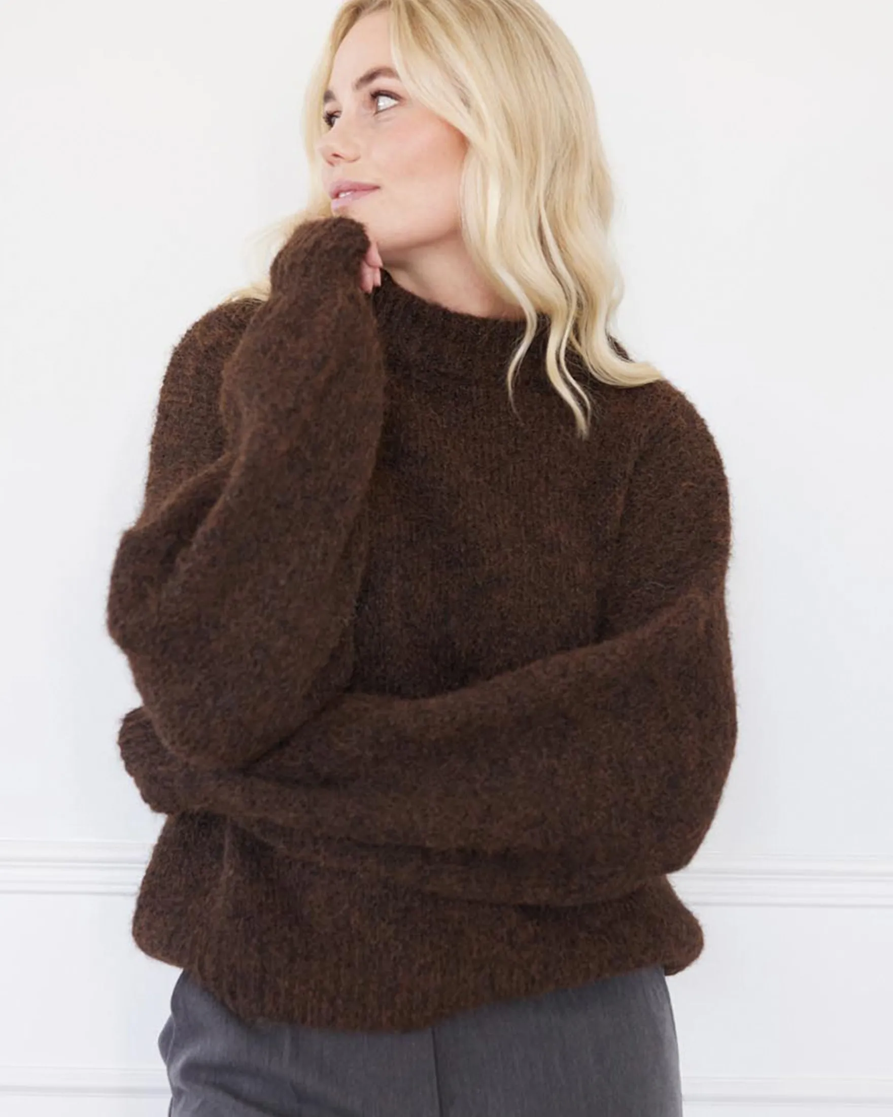 Patrisia solid knit