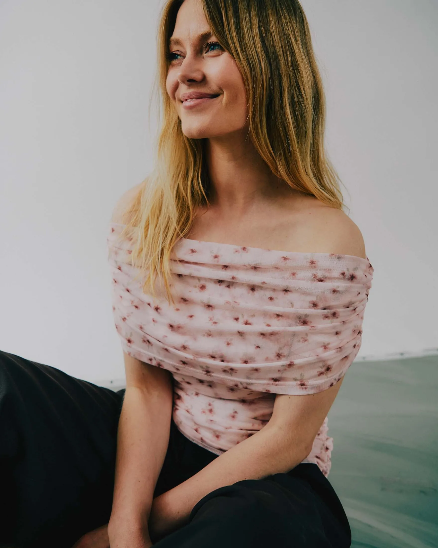 Pursille off shoulder top