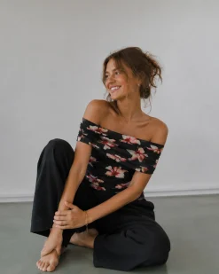 Pursille off shoulder top