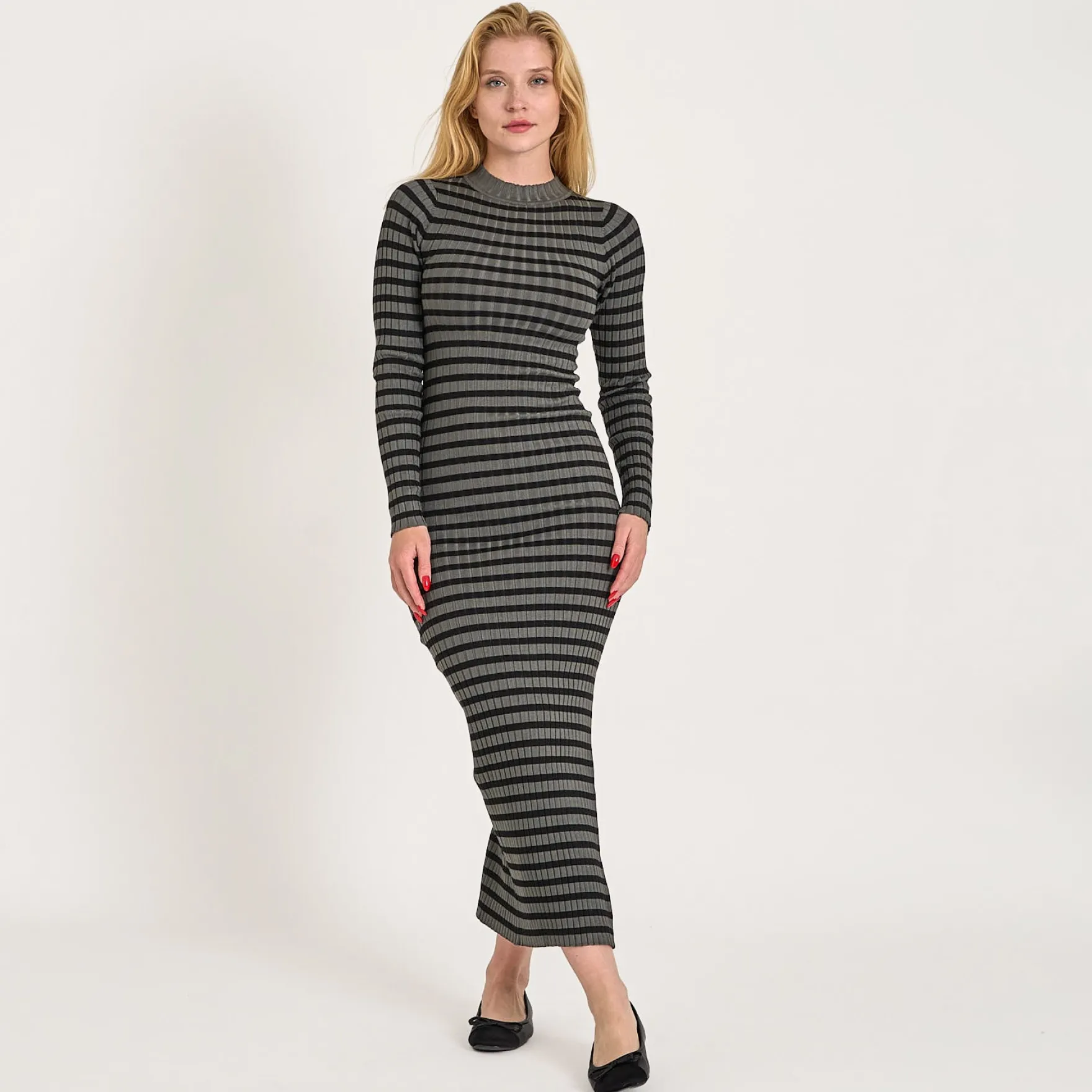 Purvanilla knit dress