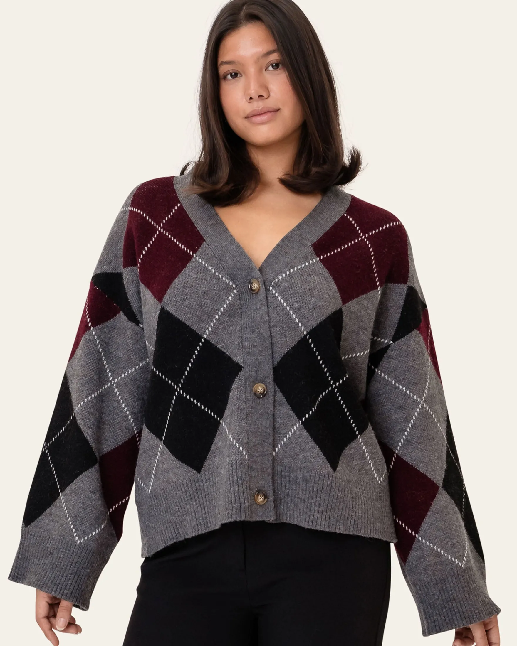 Saschaic cardigan