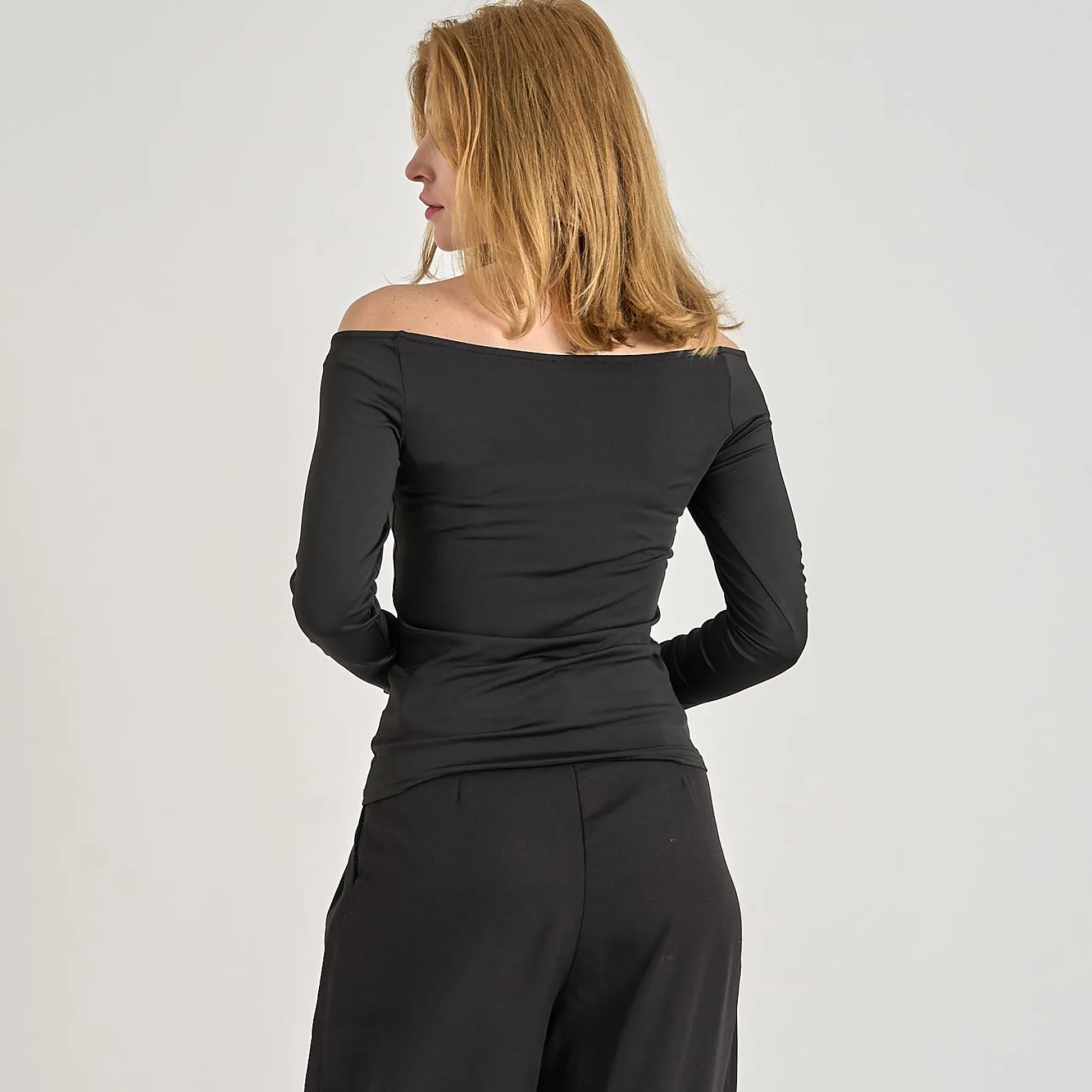 Sigga offshoulder blouse