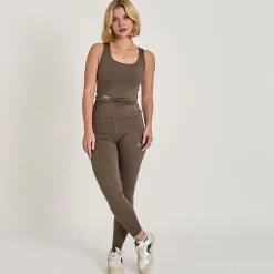Signature tights