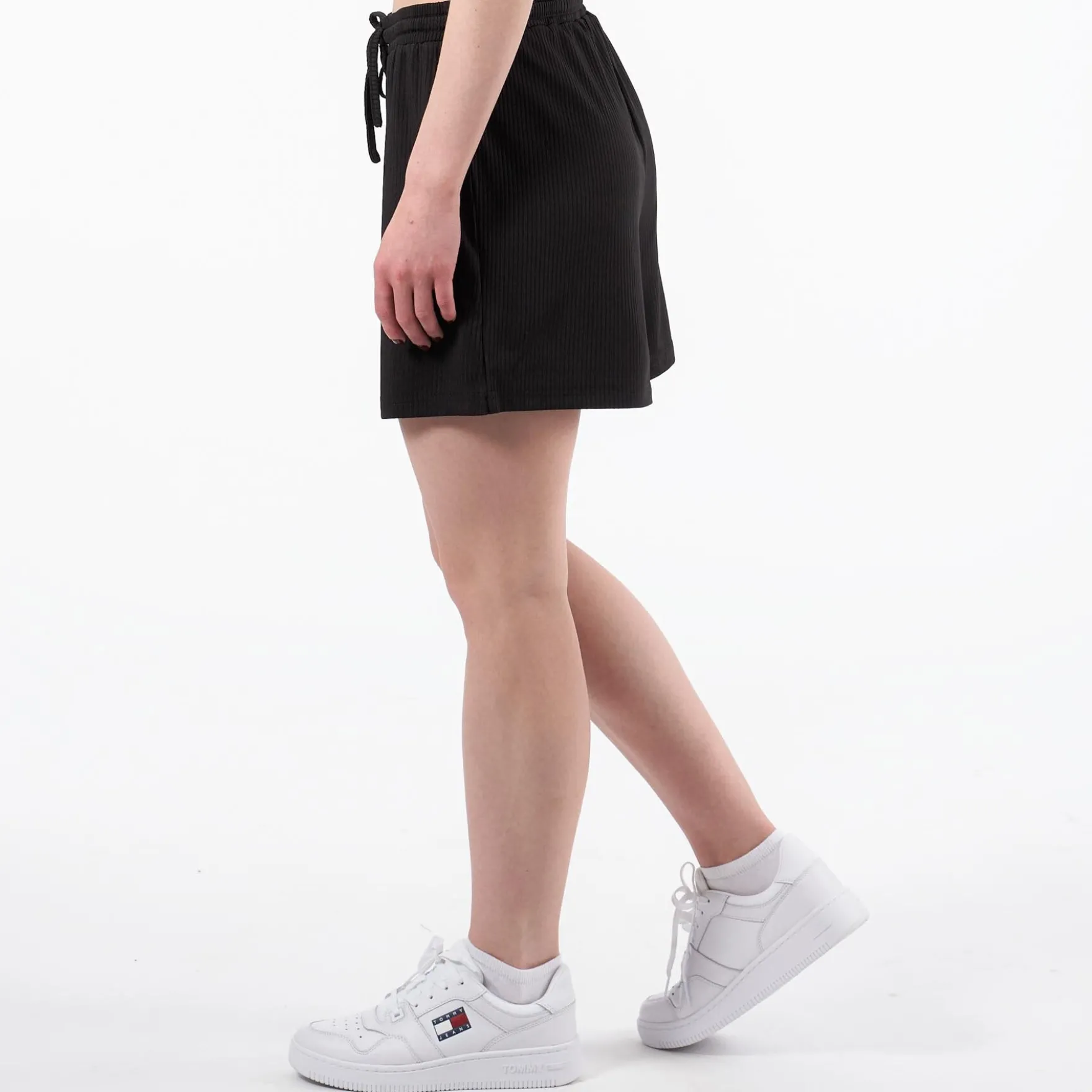 Sigrid solid shorts