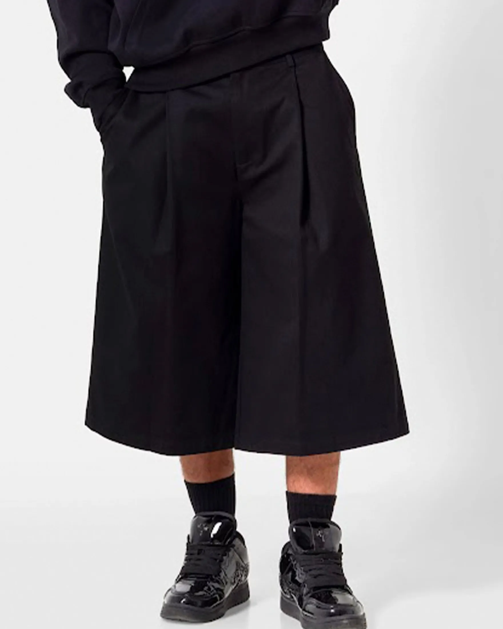 TAILORED SERGE SHORT