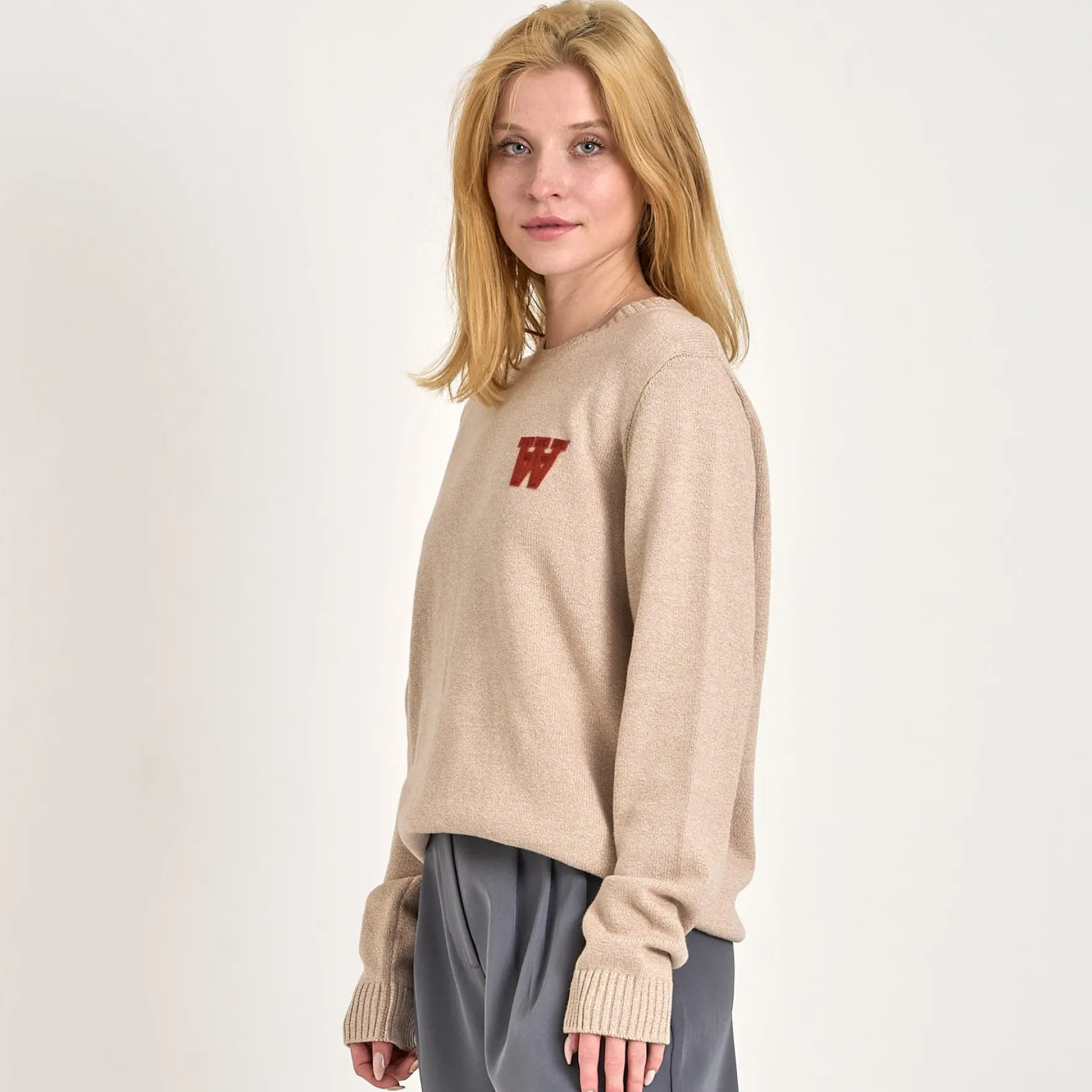 Tay aa patch jumper