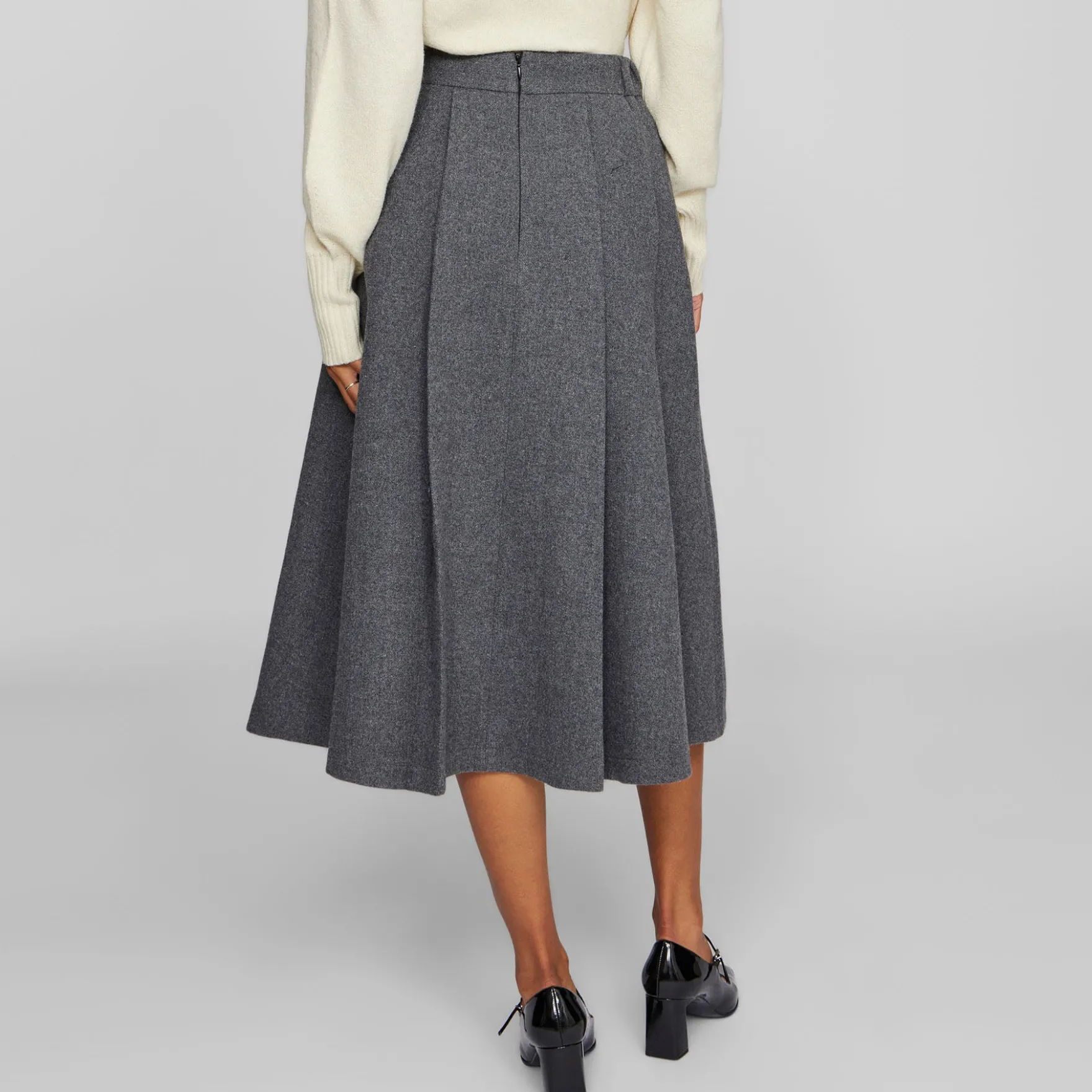 Viabina hw pleated midi skirt