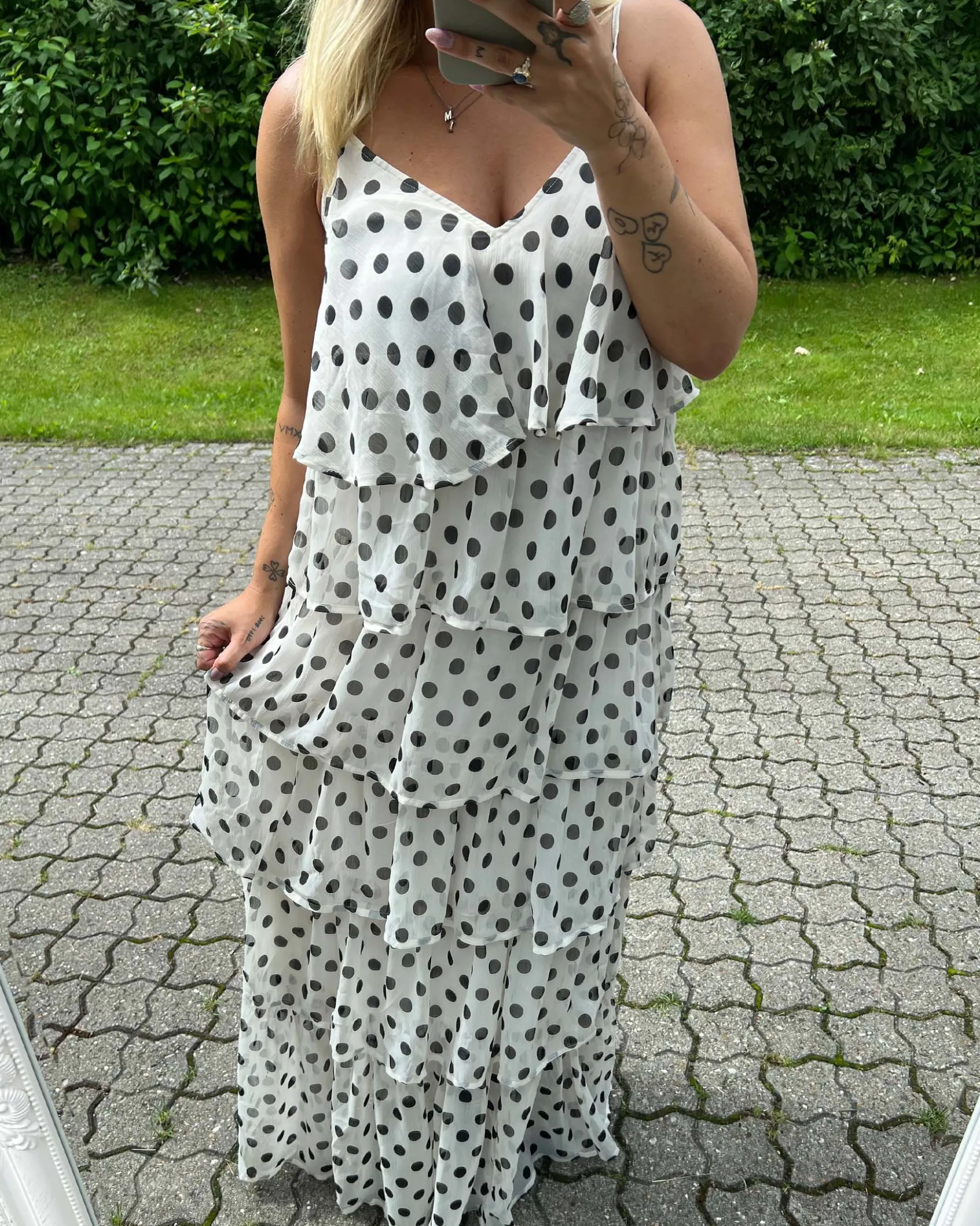 VIHARLEY MAXI DRESS