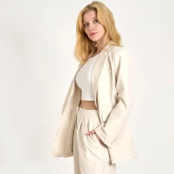 Vikaka back slit blazer