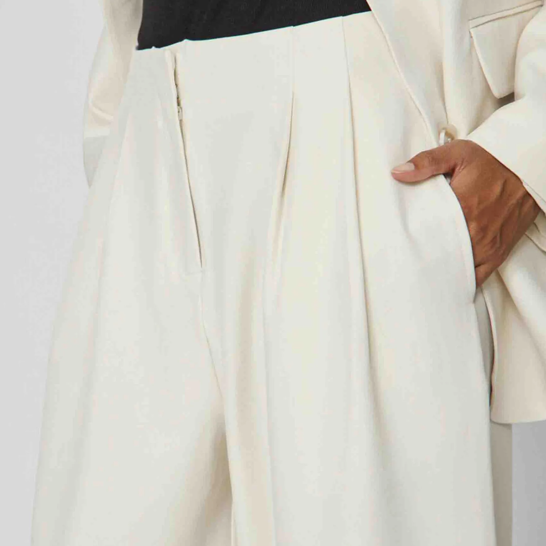 Vikaka hw pleated pants