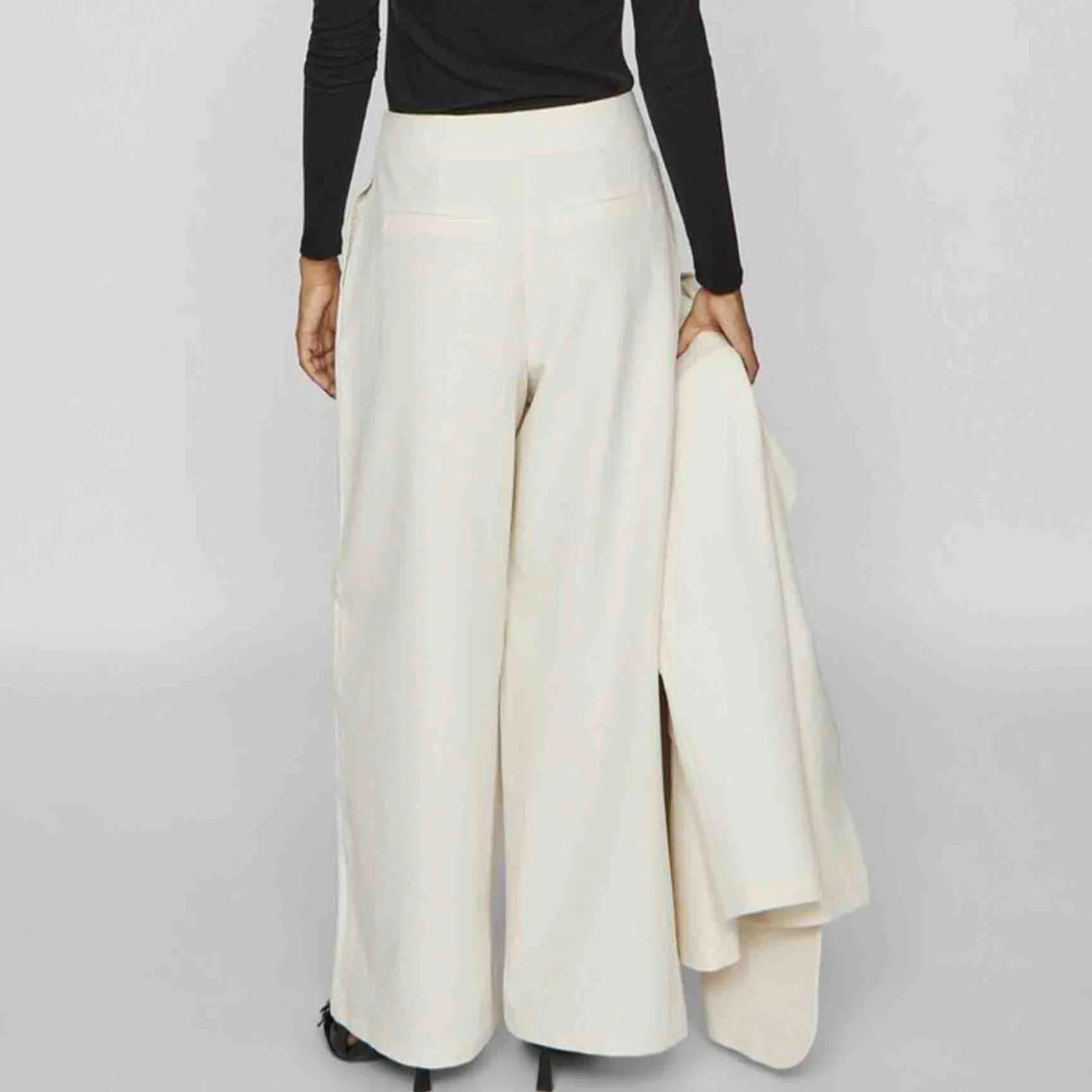 Vikaka hw pleated pants