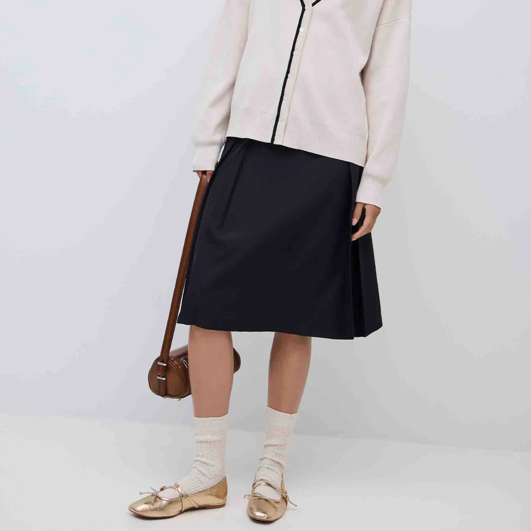 Viscarlett pleated skirt