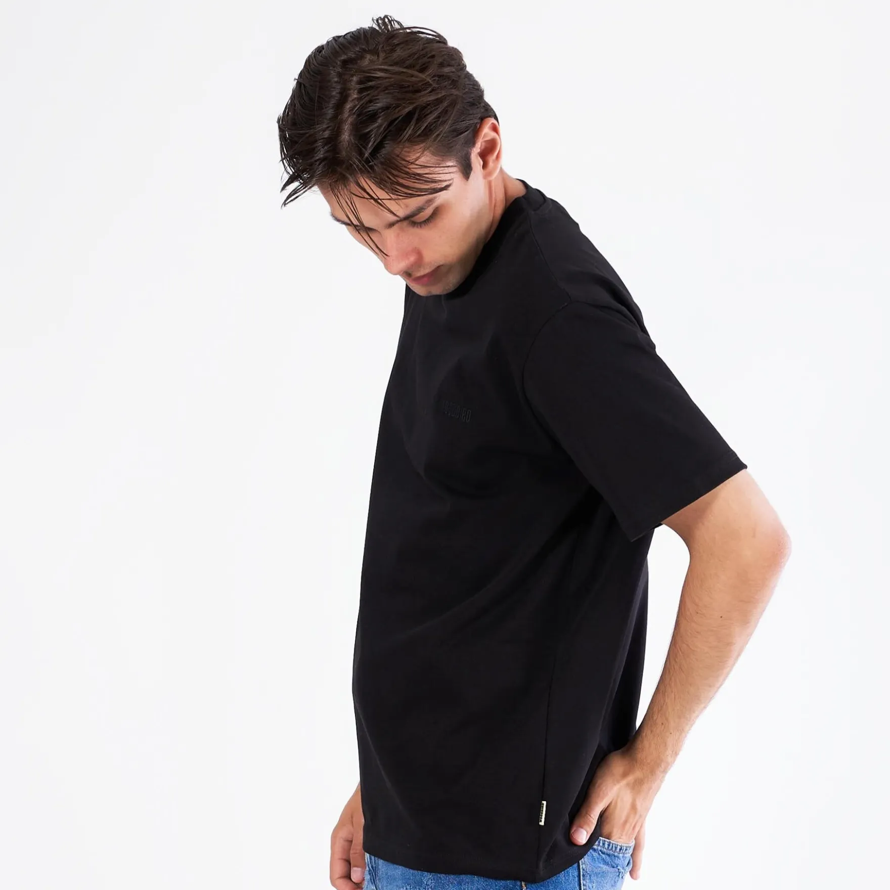 Wbbaine base tee